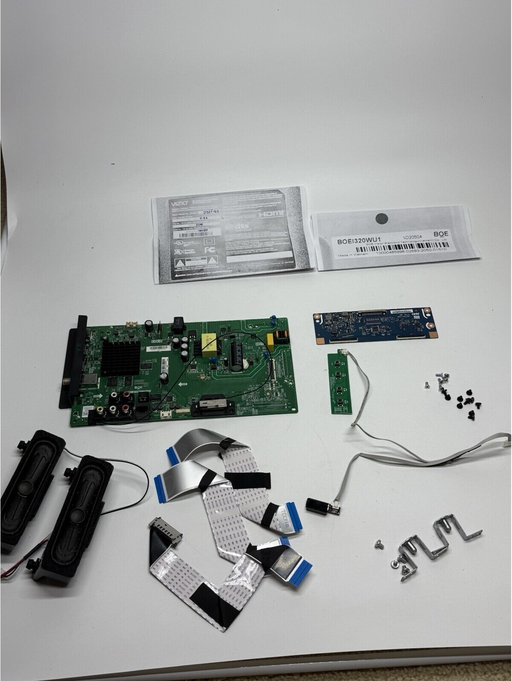 Vizio D32F-G4 TV Repair Parts Kit Main Board T-Con Speakers Cables